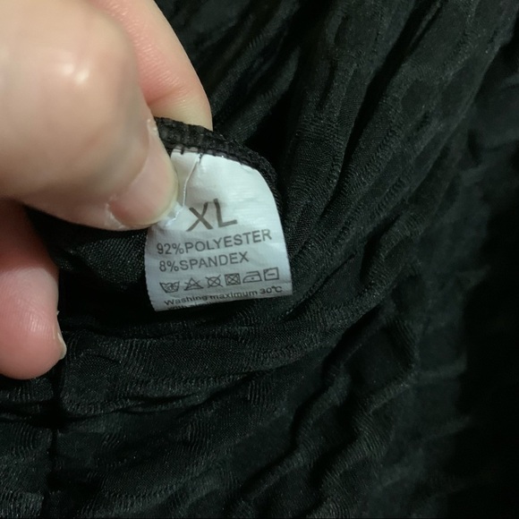 Textured Booty Scrunch Butt Lifting Black Leggings. Size XL - Picture 5 of 9